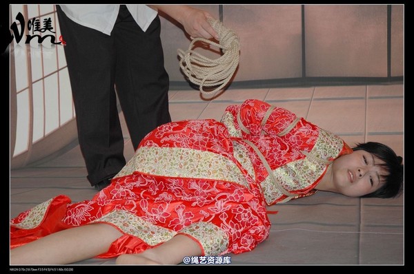 唯美之家 - 08-05-29盈盈汉服-护士装 第 103 张图片