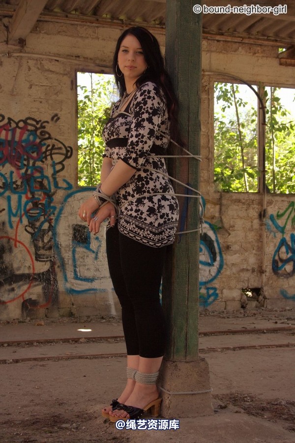 bound-neighbor-girl - Jasmin - Tied up in the ruins 1 第 17 张图片