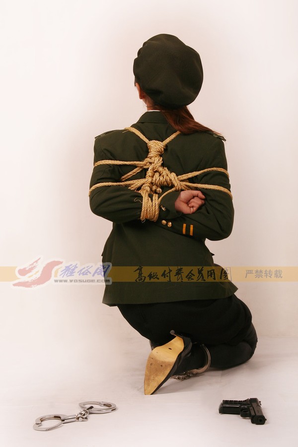 雅俗阁 - 20060422雅思警服(2) 第 43 张图片