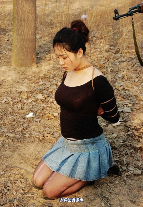 mj影视 - 2013-3-4陈沫踏青 黑丝美女最终的不归路 第 38 张图片