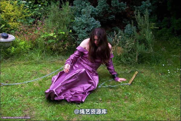 limitedaudience - 2008 catya chained 第 38 张图片