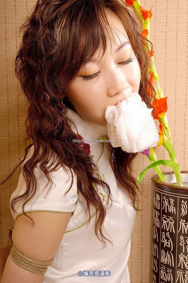 丽柜美束 - 2006-01-04 第 24 张图片