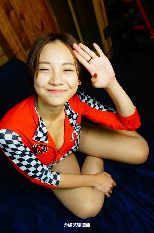 dk13美束馆 - 9.16-小仙儿赛车女郎-B120P 第 46 张图片