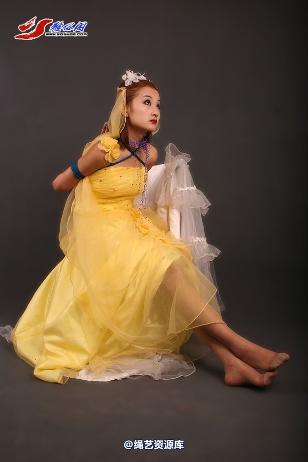 雅俗阁 - 20060402雪儿黄色婚纱 第 50 张图片