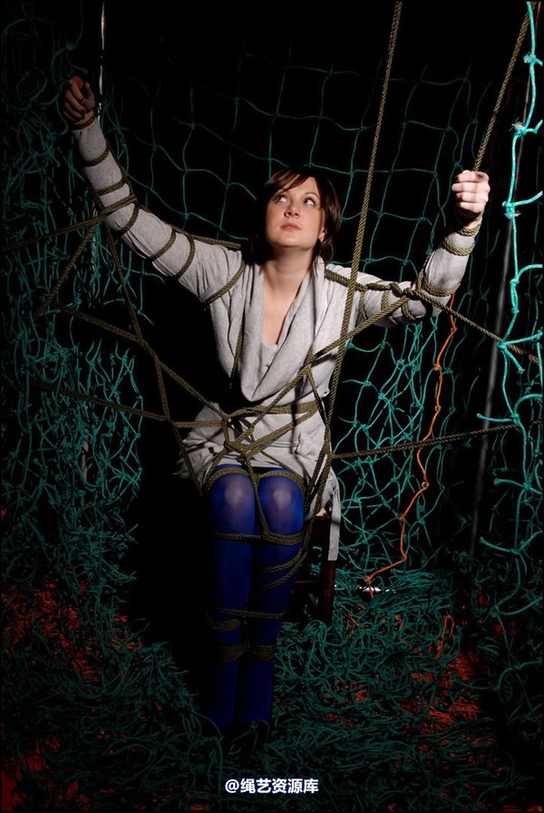 simplytied - Netted in blue tights 第 7 张图片