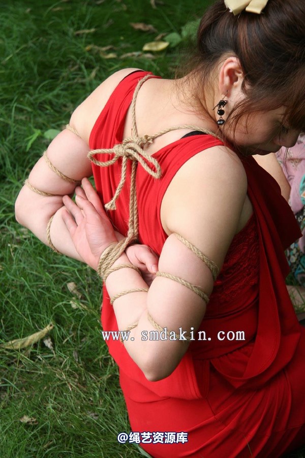 锐度主张 - 2009年第42期捆绑图（2009.8.25）模特：月儿 姗姗 第 67 张图片