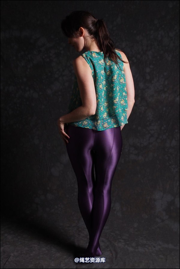 simplytied - Very nice purple tights 第 3 张图片