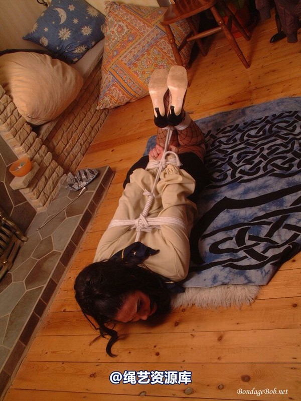 bondagebob - Robyn Hogtied 第 35 张图片