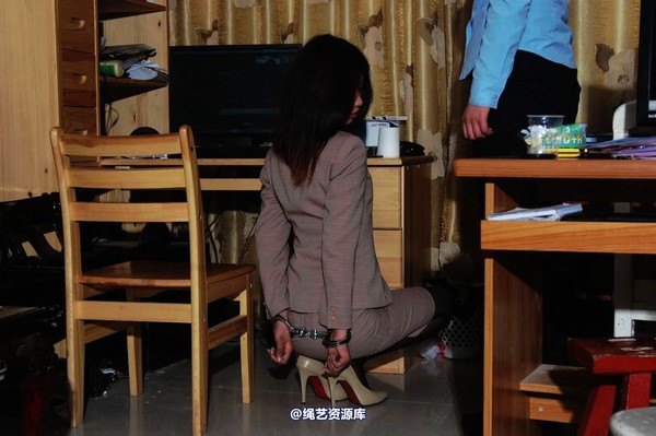 mj影视 - 倾心职务犯罪－押解绳-2013-03-28 第 279 张图片