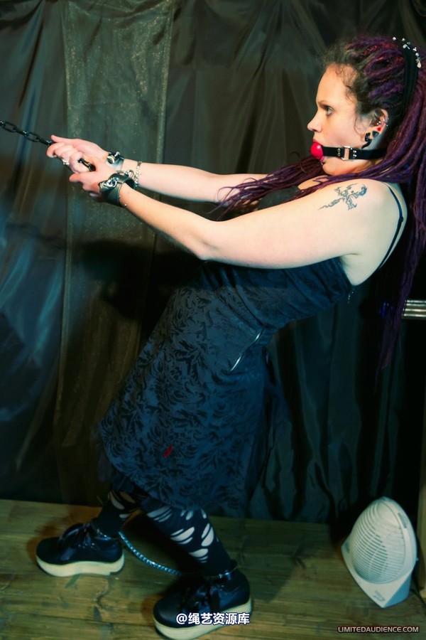 limitedaudience - 2012 beckykat six tied and chained 2 第 23 张图片