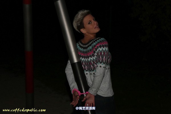girlsinsteel - Cold in the night 第 28 张图片