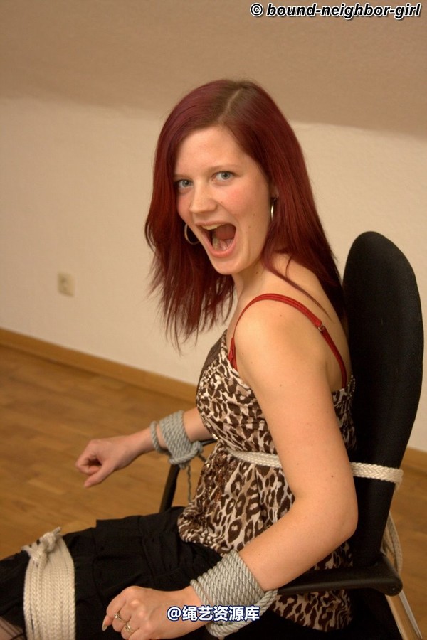 bound-neighbor-girl - Melina - Tied up in the office 1 第 35 张图片