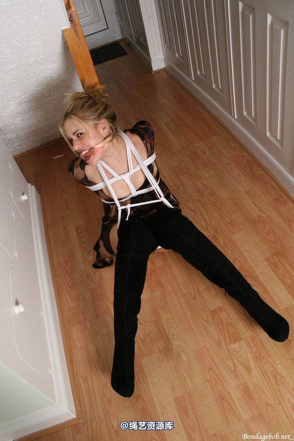 bondagebob - Tammy Squirming for freedom - no chance 第 77 张图片