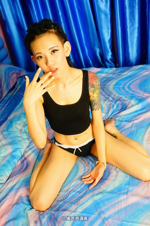 dk13美束馆 - 9.20-DJ黑色背心-192P 第 1 张图片