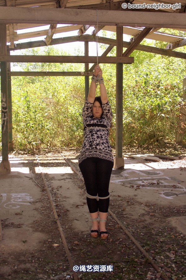 bound-neighbor-girl - Jasmin - Tied up in the ruins 2 第 13 张图片