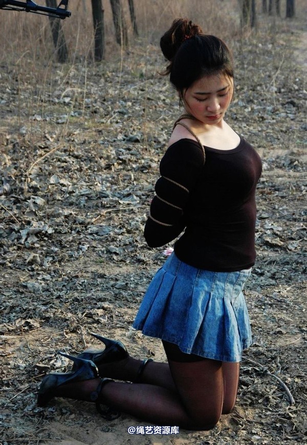 mj影视 - 2013-3-4陈沫踏青 黑丝美女最终的不归路 第 448 张图片