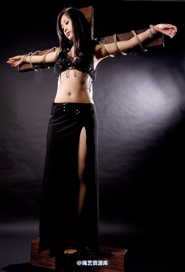 丽柜美束 - 2006-03-17 第 28 张图片