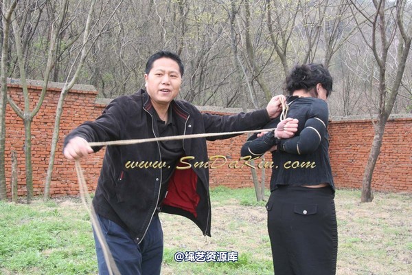 锐度主张 - 2009年第21期捆绑图（2009.4.26）3.28聚会，同好MM极限紧缚 第 42 张图片