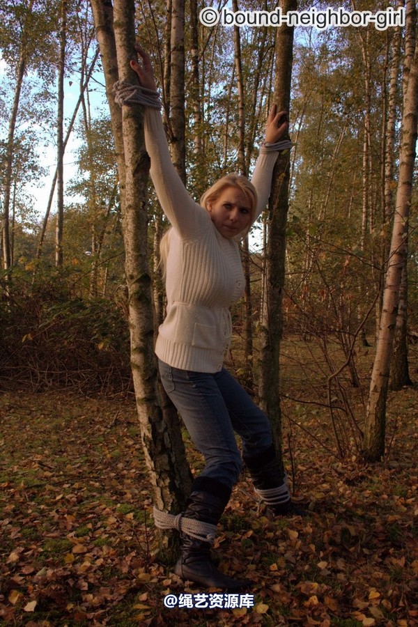 bound-neighbor-girl - Bambi - Tied up in the autumn woods Part 2 第 21 张图片