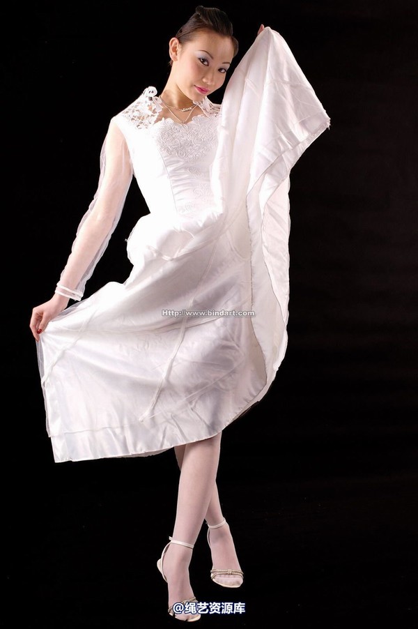 丽柜美束 - 2005-06-26 第 21 张图片