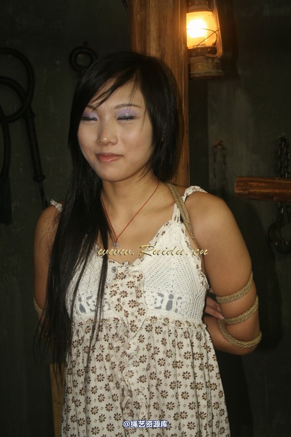 锐度主张 - 20071202第45期 佳佳，姣姣，恬恬捆绑图 第 78 张图片