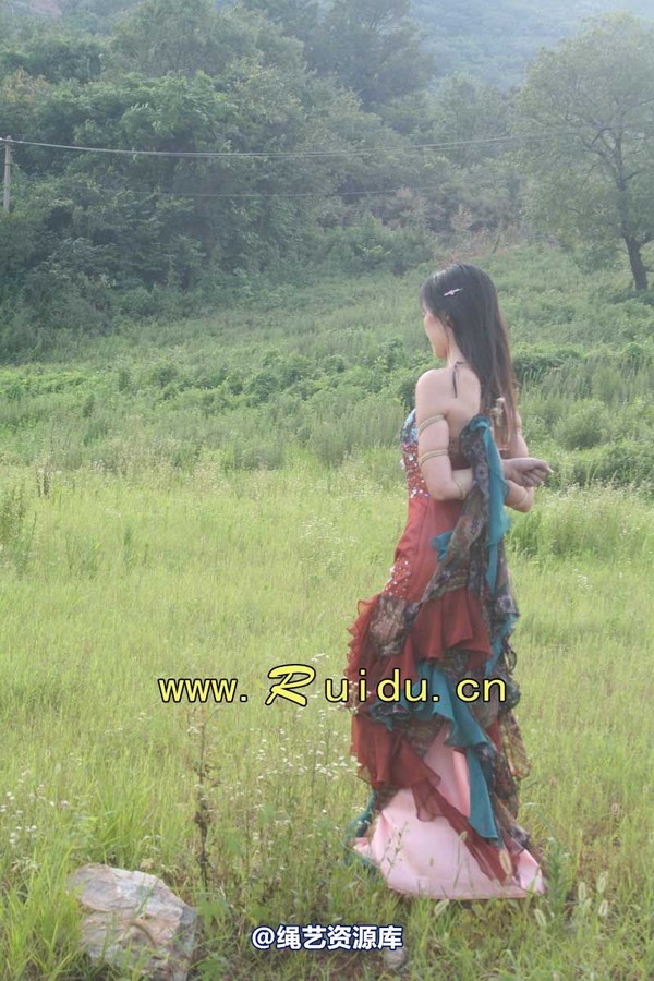 锐度主张 - 20070818第29期 宝宝草地漫舞图片 第 257 张图片