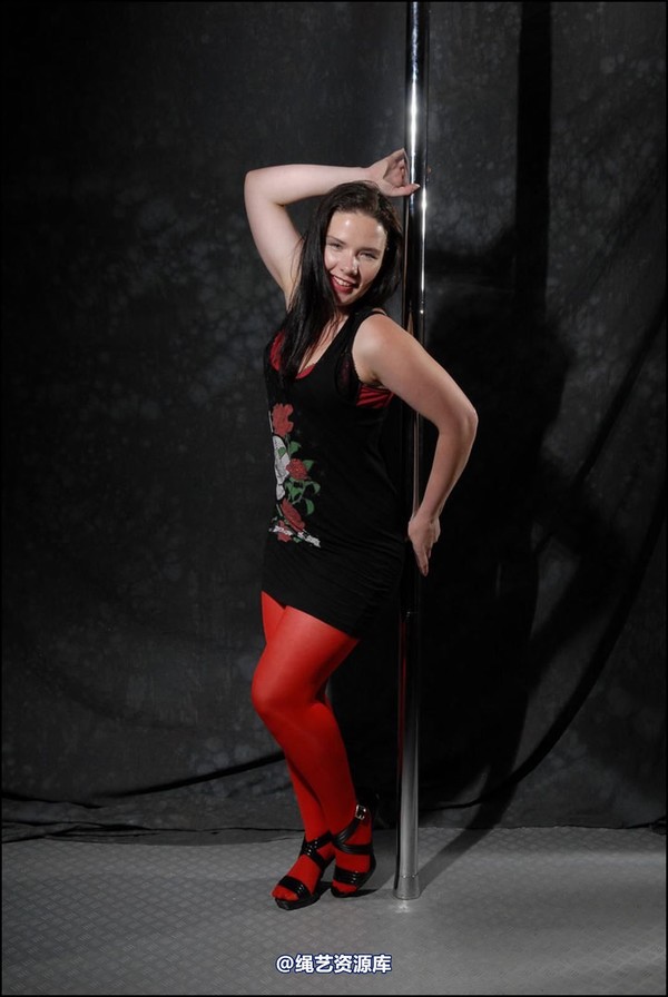 simplytied - Red on pole 第 4 张图片