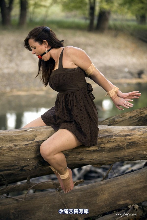 jbroper - Christina Carter 2011-1 第 39 张图片
