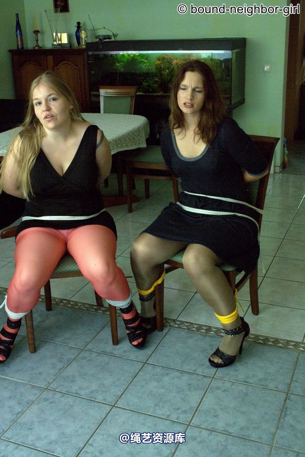 bound-neighbor-girl - Michelle and Susanne - With gone, having caught 2 第 25 张图片