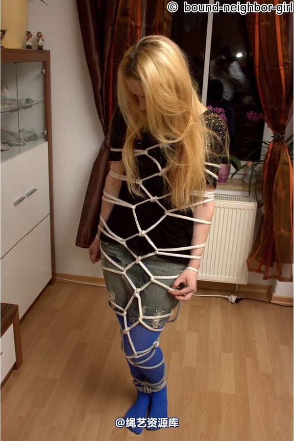 bound-neighbor-girl - Lavinia's Blind Date Part 2 第 14 张图片