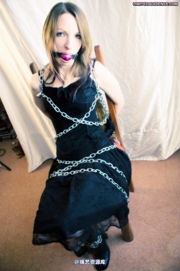 limitedaudience - 2009 pepsi waiting in chains 第 8 张图片