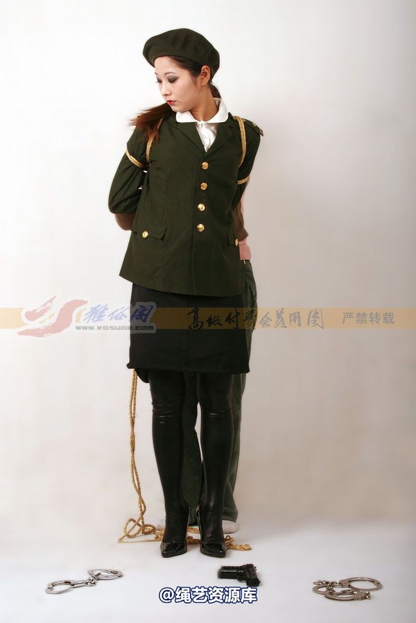 雅俗阁 - 20060401雅思警服 第 17 张图片