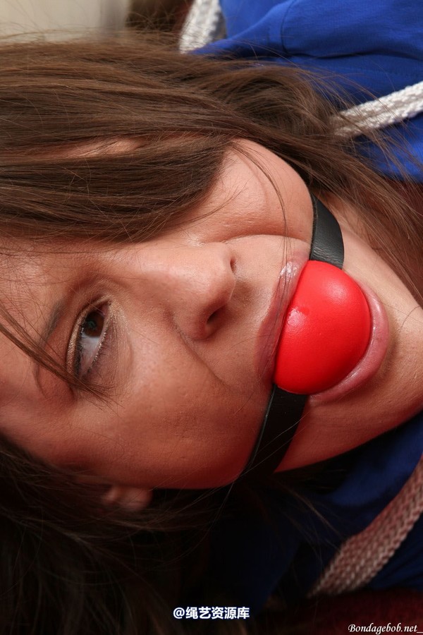 bondagebob - Sapphire THIS is a ball gag 第 77 张图片