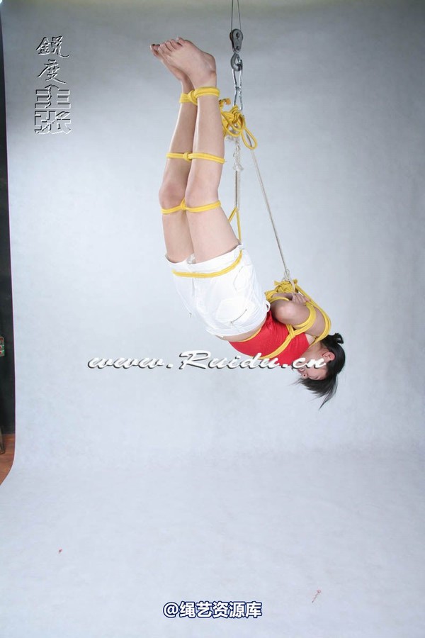 锐度主张 - 婷婷和嫣儿KB悬吊 第 305 张图片