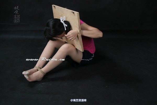 锐度主张 - 婷婷木枷与堵嘴 第 16 张图片