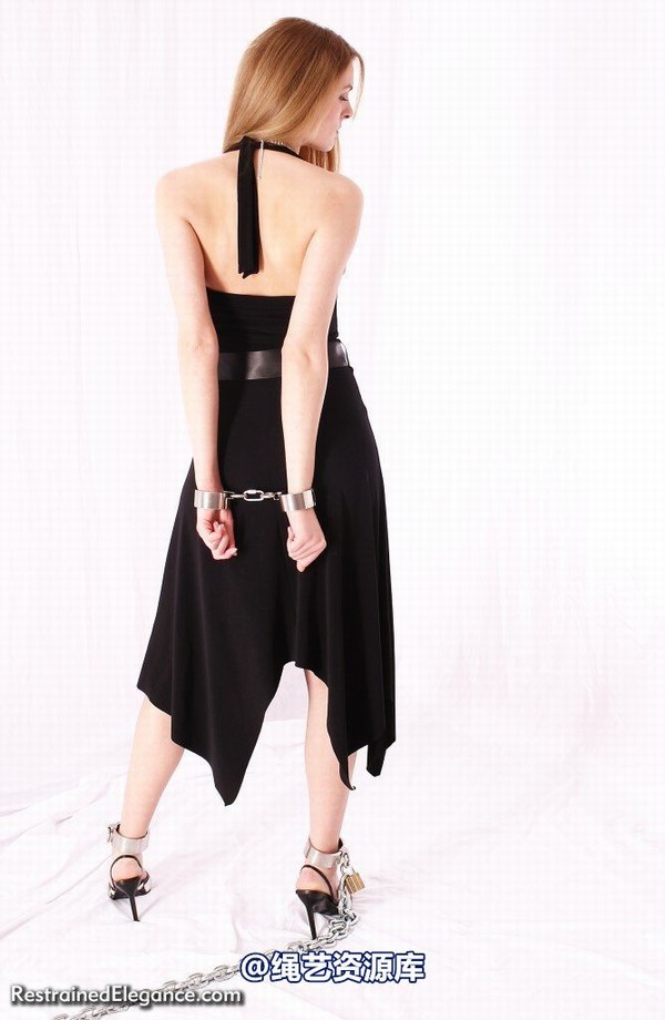 restrainedelegance - Little black dress, cold steel shackles (part one) 第 30 张图片