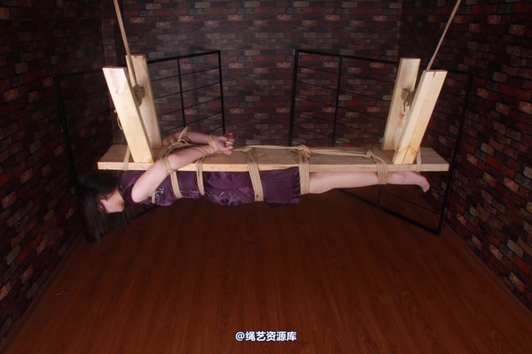 神艺缘 - 071-板凳上的风情 第 18 张图片