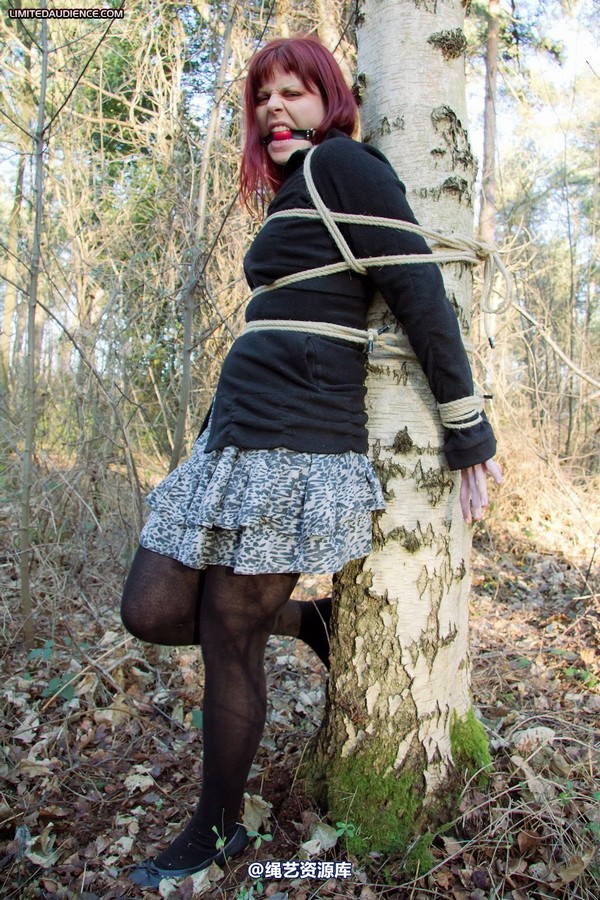 limitedaudience - 2012 scarlett stuck in the woods 2 第 30 张图片