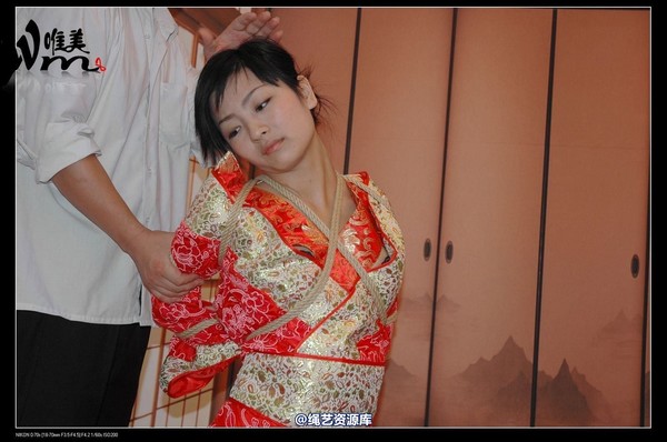 唯美之家 - 08-05-29盈盈汉服-护士装 第 197 张图片
