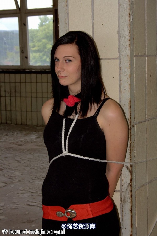 bound-neighbor-girl - Angel - Tied up in the ruins 2 第 35 张图片