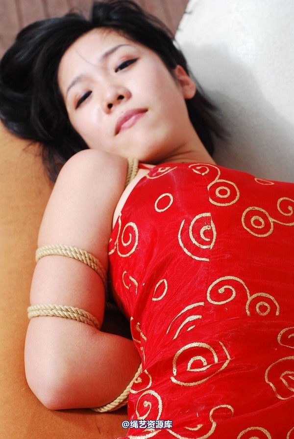 唯美之家 - 思欣红礼服 第 157 张图片
