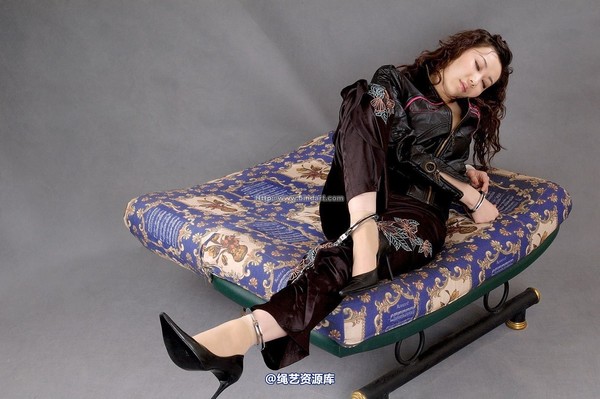 丽柜美束 - 2006-02-18 第 20 张图片