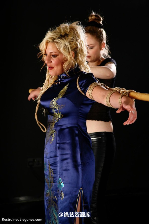 restrainedelegance - Hannah's First Suspension 第 23 张图片
