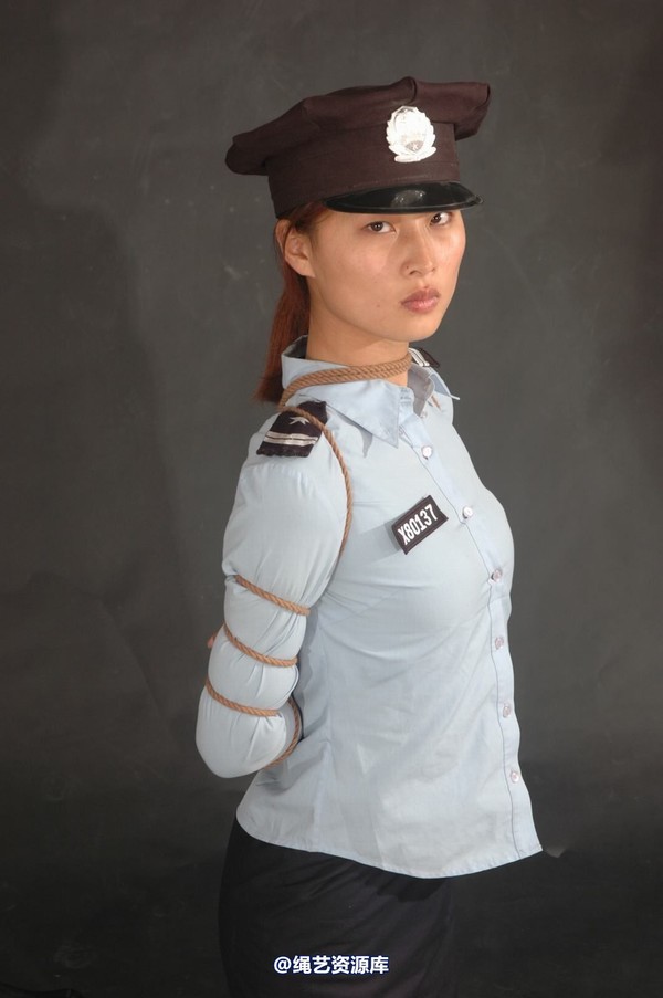 mj影视 - 倾心警服 第 113 张图片