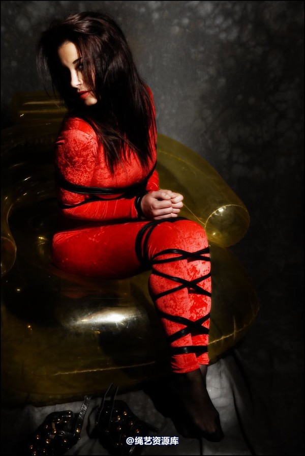 simplytied - Red on Yellow 第 19 张图片