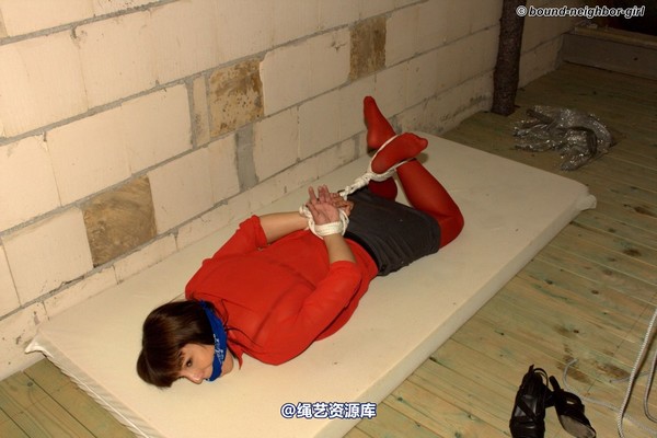 bound-neighbor-girl - Susan - Tied up in the Attic 3 第 11 张图片