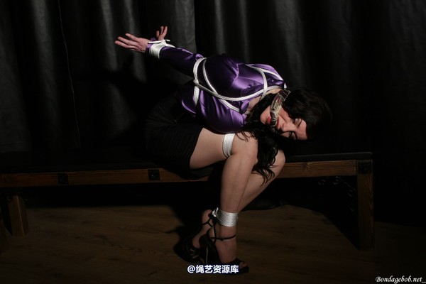 bondagebob - Morrigan In the spotlight 第 197 张图片