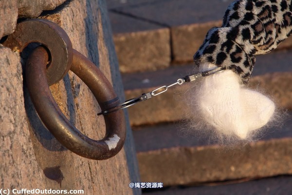 cuffedoutdoors - cod480 第 6 张图片