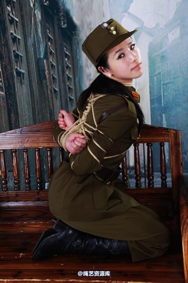 神艺缘 - 235-美式女制服 第 46 张图片