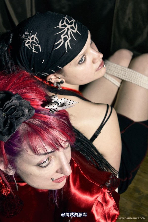 limitedaudience - 2012 beckykat loltaru back to back 第 18 张图片
